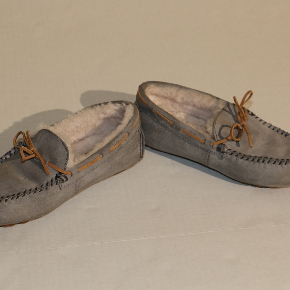 UGGs  Classic Australian light blue Moccasins B25 - Picture 6 of 6